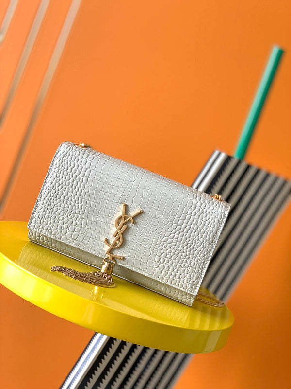 Luxurious Totes - Latest - 8585