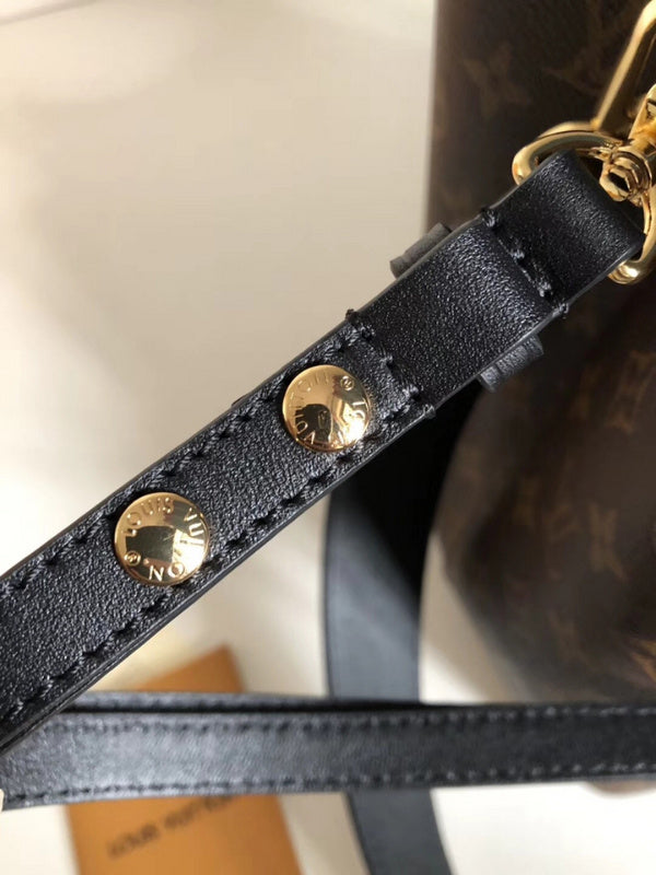 Luxurious Totes - Latest - 9751
