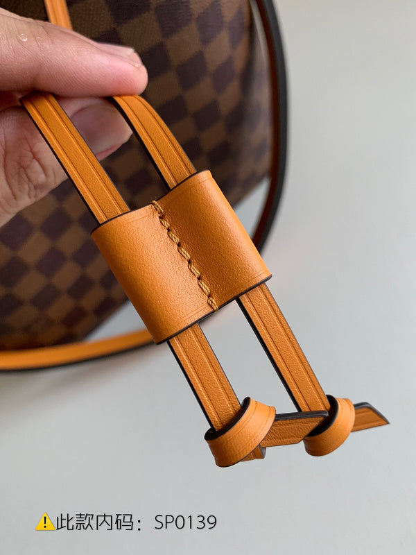 Luxurious Totes - Latest - 9765