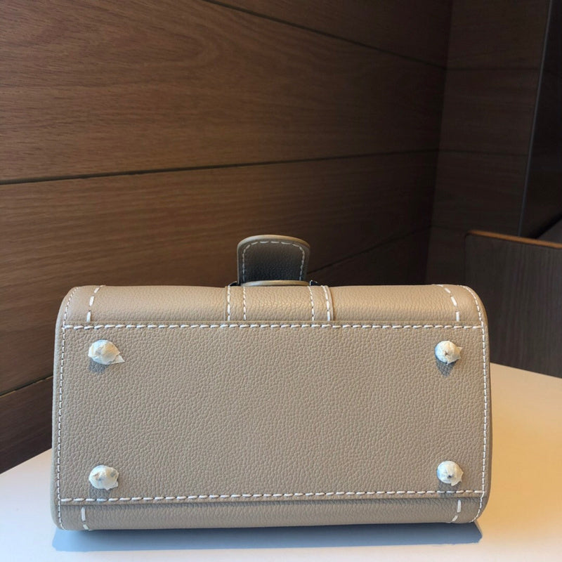 Luxurious Totes - Latest - 6167