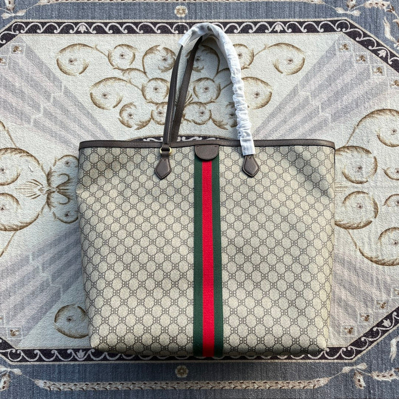 GUI - Luxurious Totes - 1212