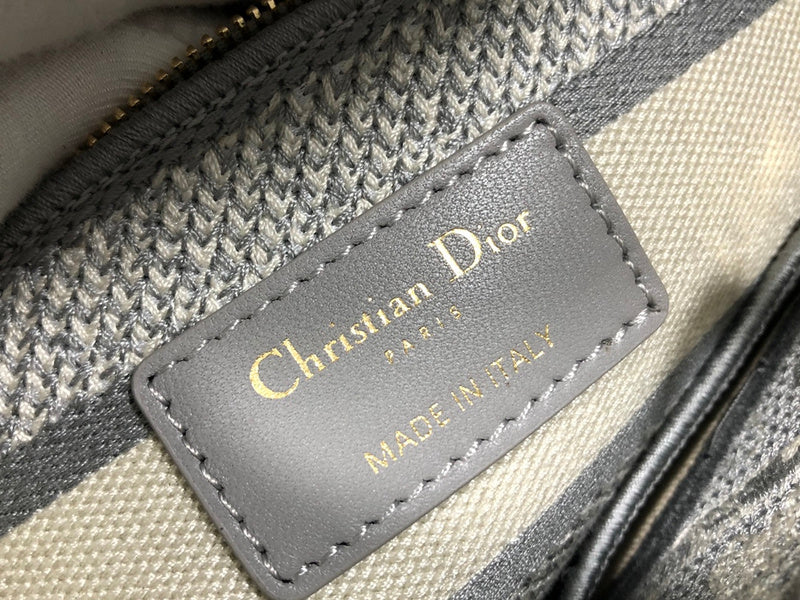 Luxurious Totes - Latest - 6510