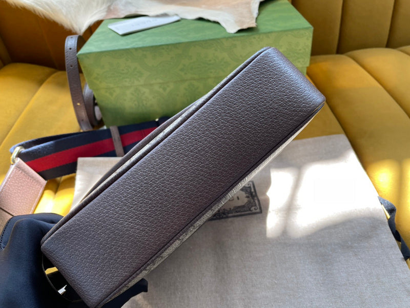 GUI - Luxurious Totes - 012