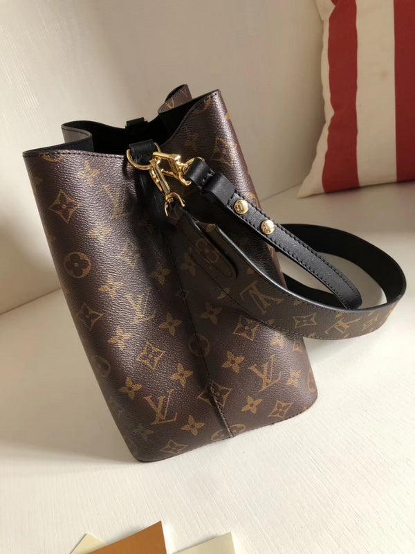 Luxurious Totes - Latest - 9751