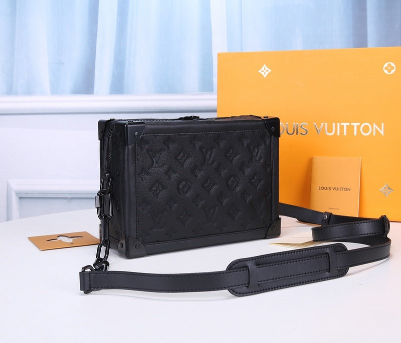 LOV - Luxurious Totes - 2611