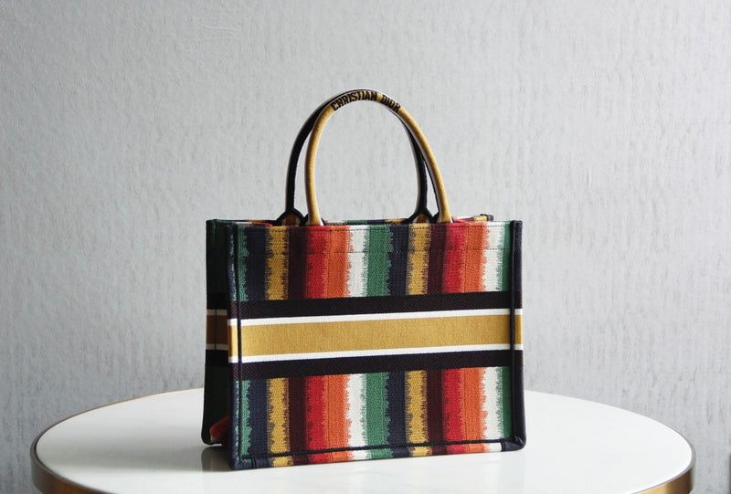 Luxurious Totes - Latest - 6534