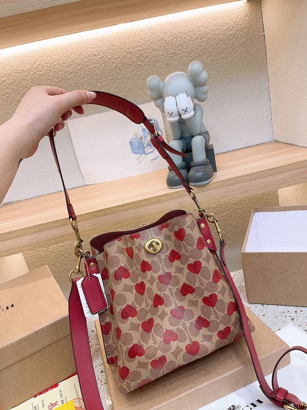 Luxurious Totes - CCH2 Bags - 101
