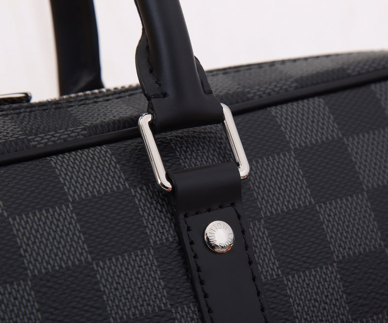 LOV - Luxurious Totes - 2549