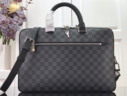 LOV - Luxurious Totes - 2421