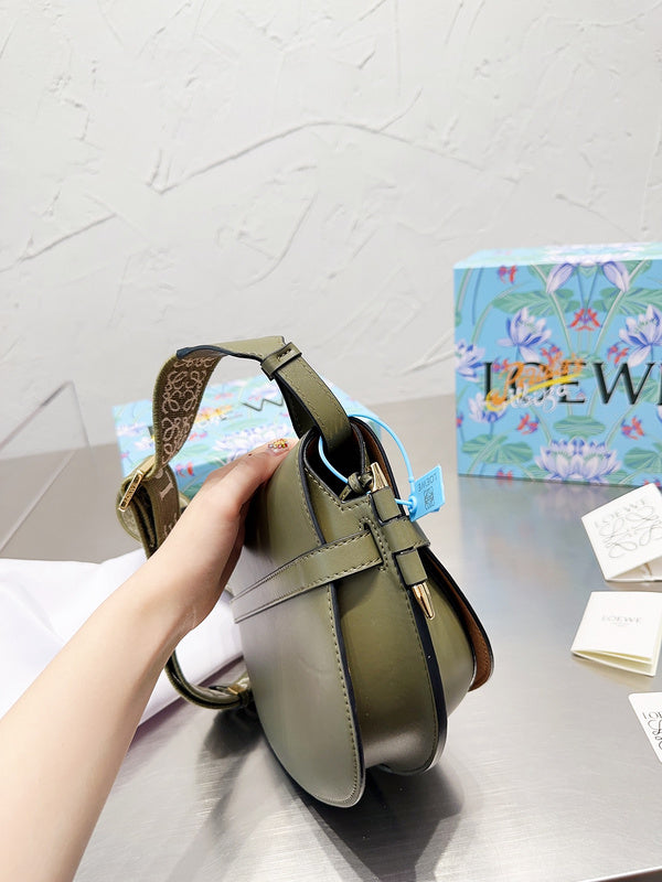 Luxurious Totes - LW-CH Bags - 021