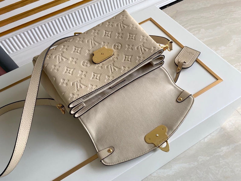 Luxurious Totes - Latest - 2779