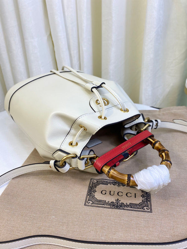 GUI - Luxurious Totes - 694