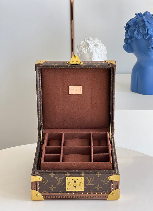 LOV - Luxurious Totes - 1685