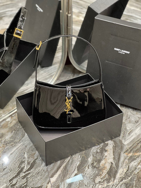 Luxurious Totes - Latest - 8067