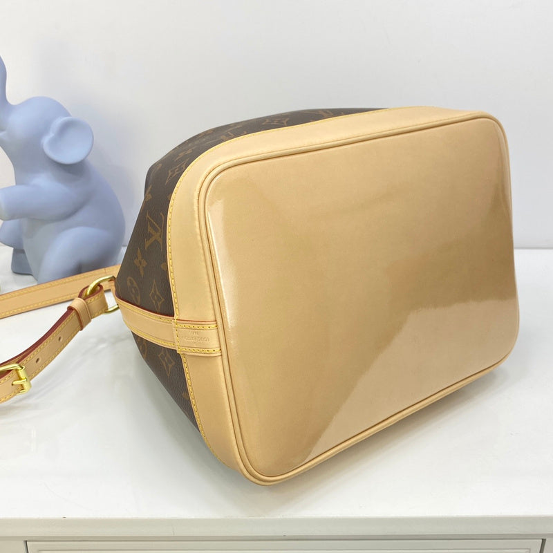 LOV - Luxurious Totes - 1751