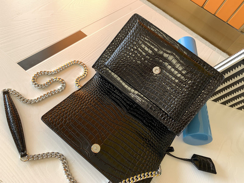 Luxurious Totes - Latest - 8879