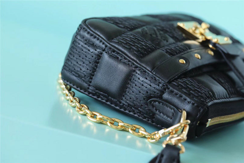 Lux-Totes - LOV Bags - 1102