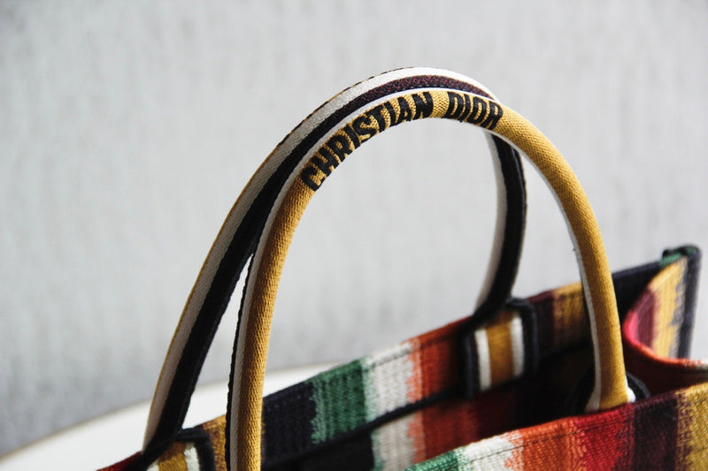 Luxurious Totes - Latest - 6534