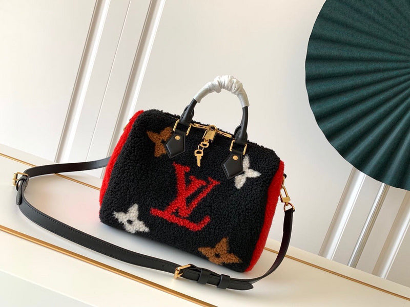 Luxurious Totes - Latest - 9680