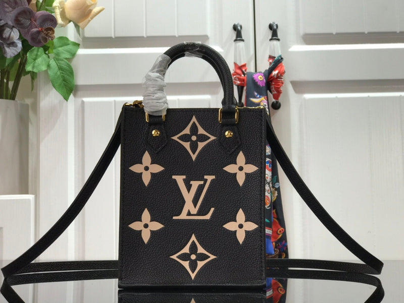 LOV - Luxurious Totes - 2472