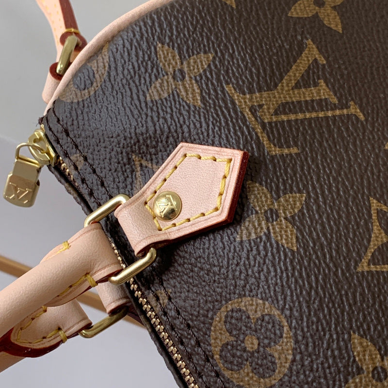 LOV - Luxurious Totes - 1103