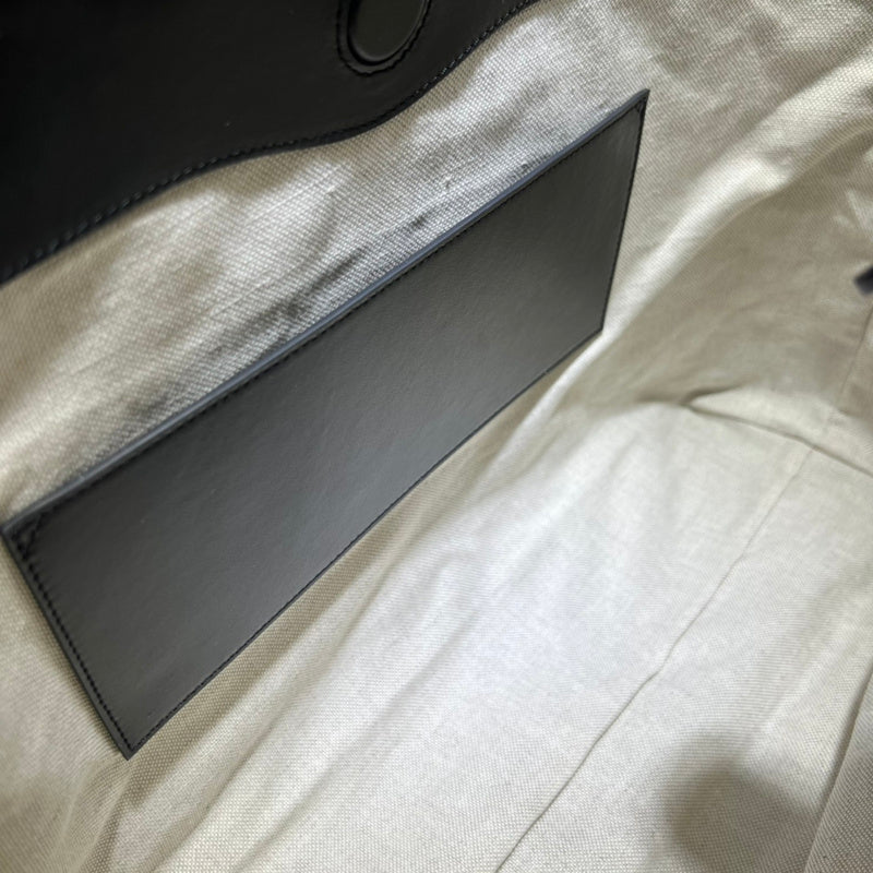 GUI - Luxurious Totes - 558