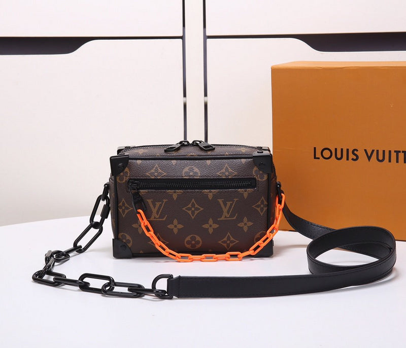 LOV - Luxurious Totes - 2671