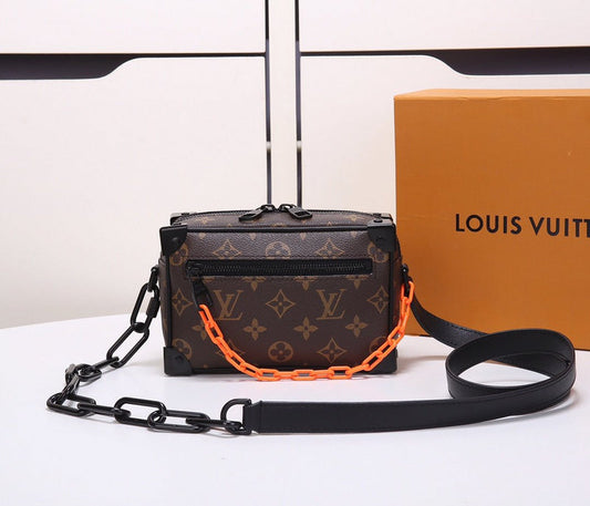 LOV - Luxurious Totes - 2671