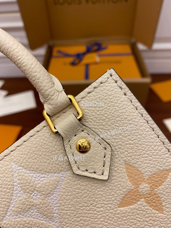 LOV - Luxurious Totes - 2410