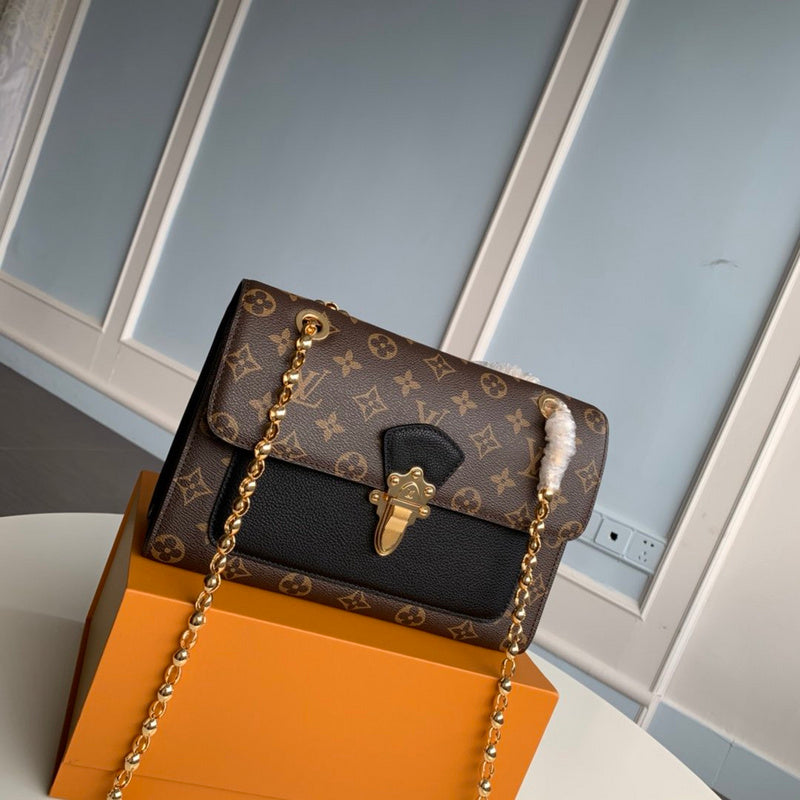 LOV - Luxurious Totes - 2650