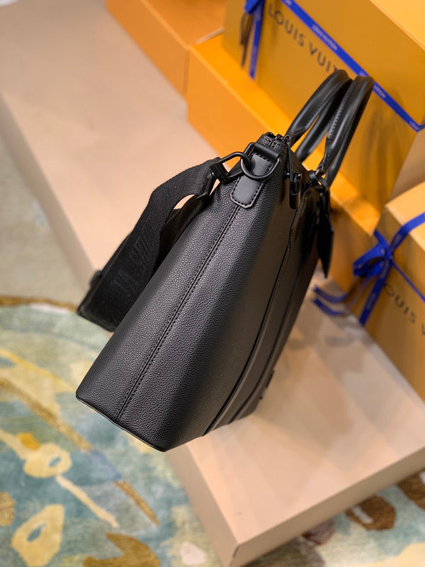 LOV - Luxurious Totes - 1902