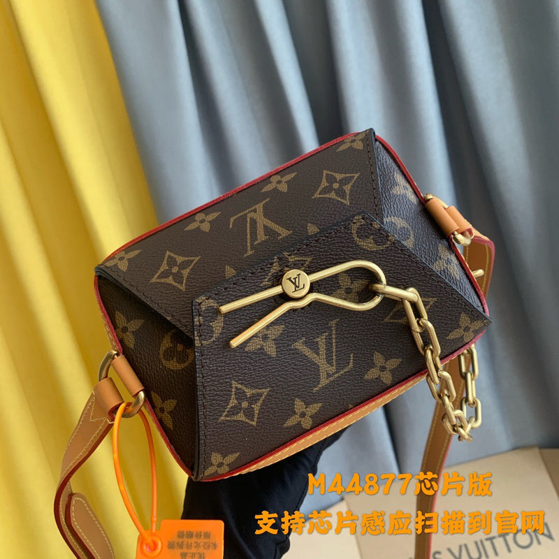 Luxurious Totes - Latest - 3559