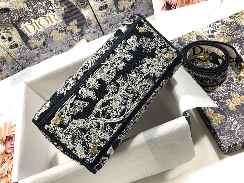 Luxurious Totes - Latest - 6512