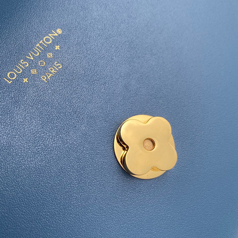 Luxurious Totes - Latest - 2097