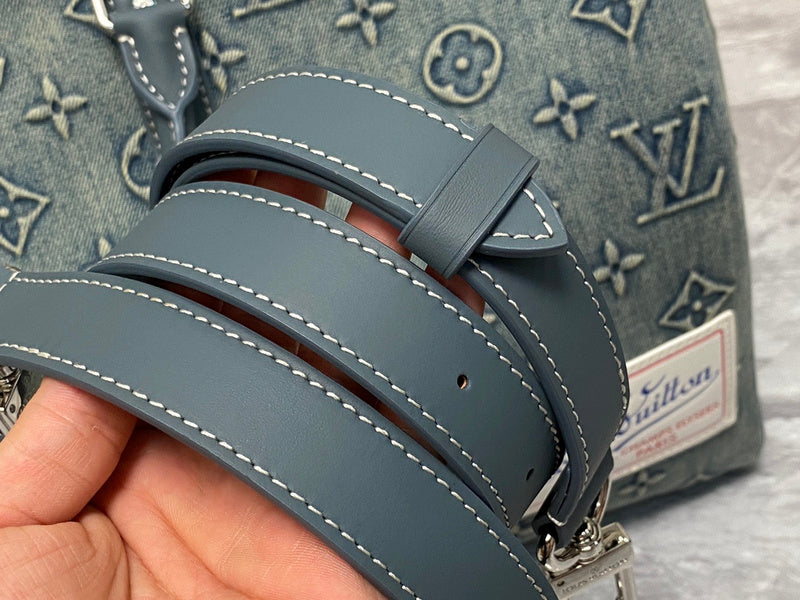 LOV - Luxurious Totes - 038