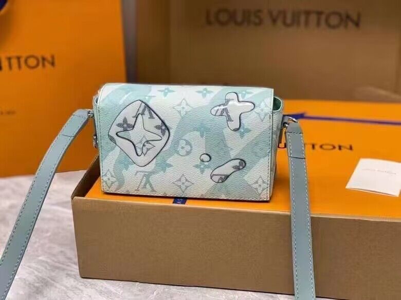 LOV - Luxurious Totes - 114