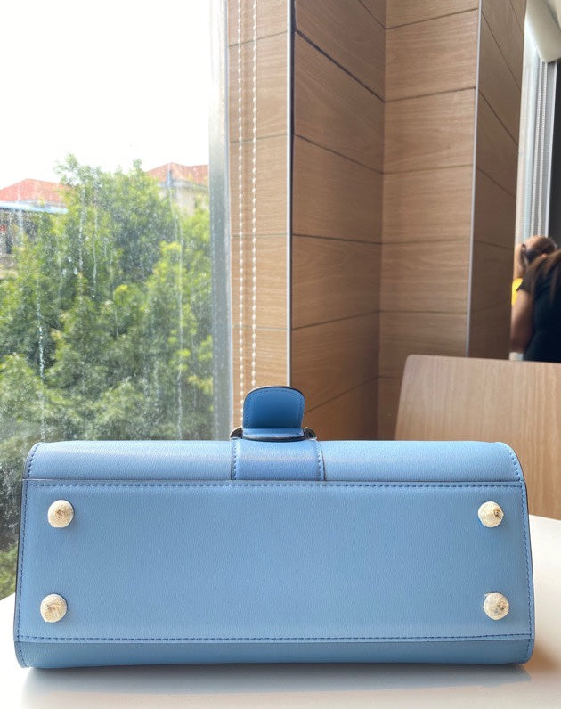 Luxurious Totes - Latest - 6144