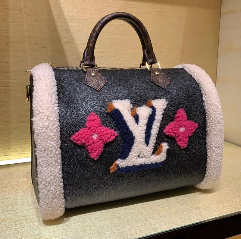 LOV - Luxurious Totes - 2576