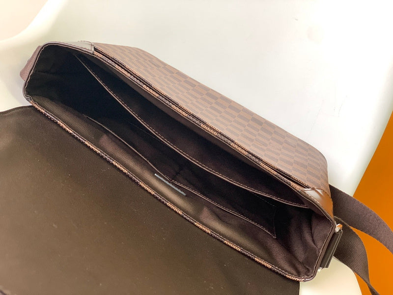 LOV - Luxurious Totes - 522