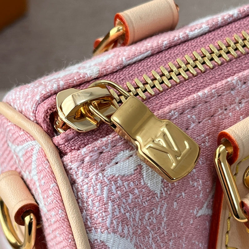 LOV - Luxurious Totes - 693