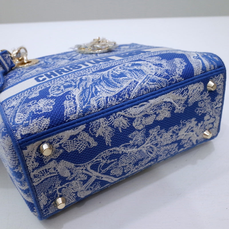 Luxurious Totes - Latest - 6340
