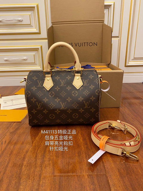 LOV - Luxurious Totes - 1052
