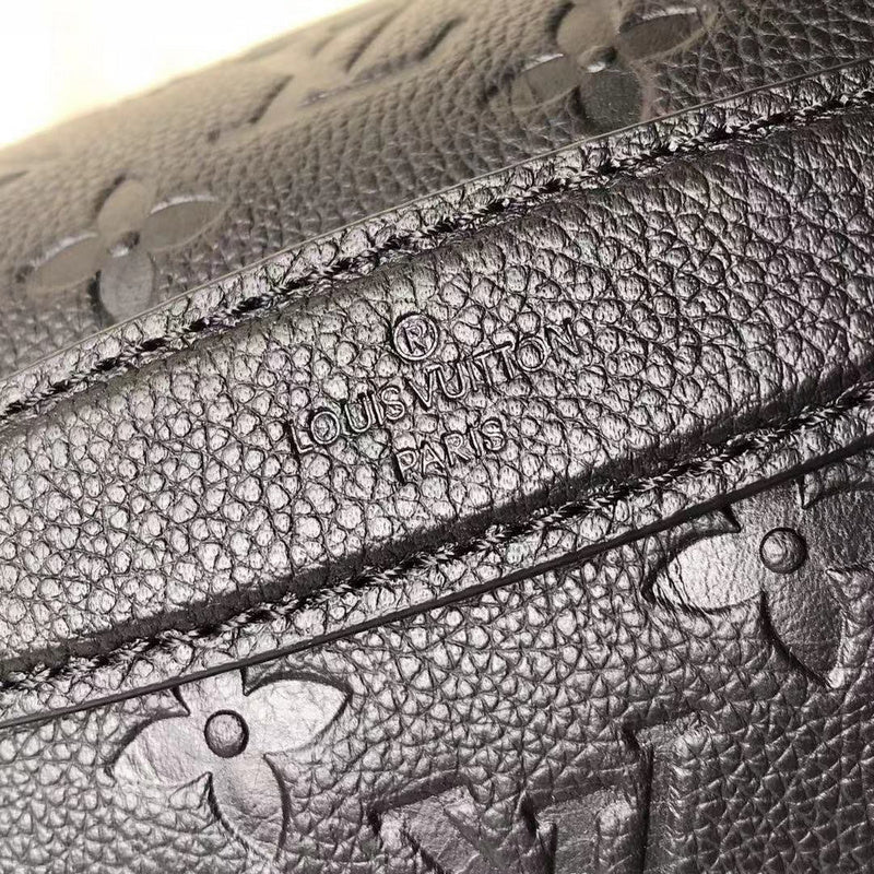 LOV - Luxurious Totes - 2624