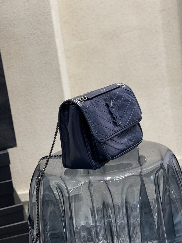 Luxurious Totes - Latest - 8733