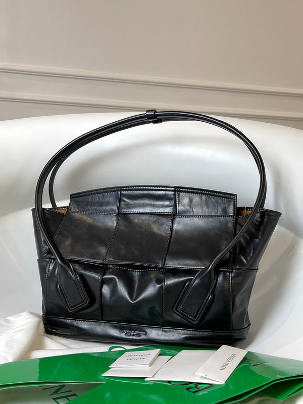 Luxurious-Totes - BV Bags - 2084