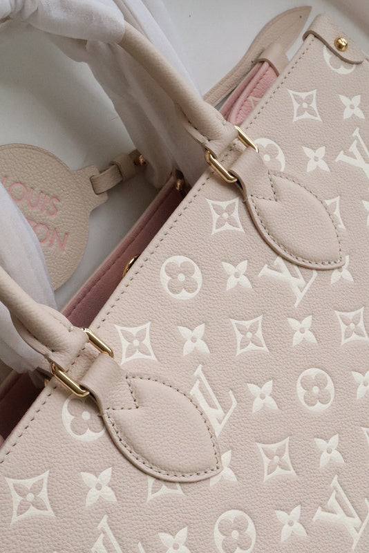 LOV - Luxurious Totes - 1678