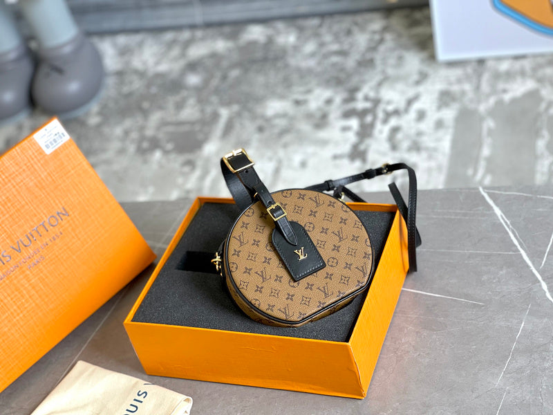 LOV - Luxurious Totes - 2075