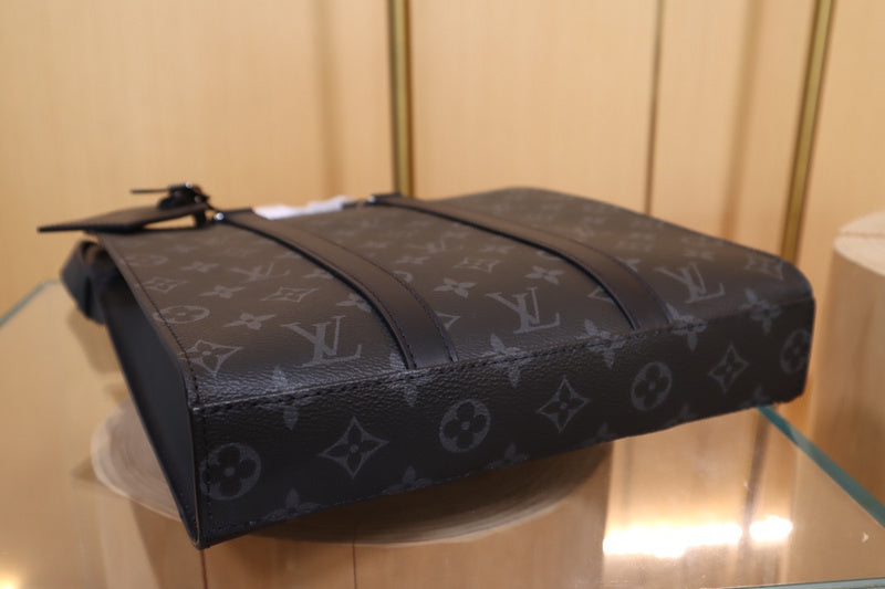 LOV - Luxurious Totes - 1571