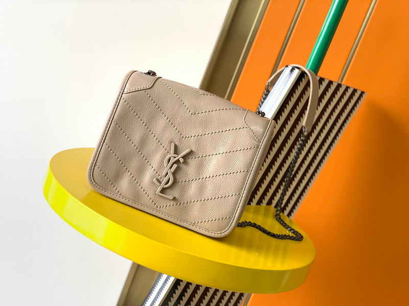 Luxurious Totes - Latest - 8622