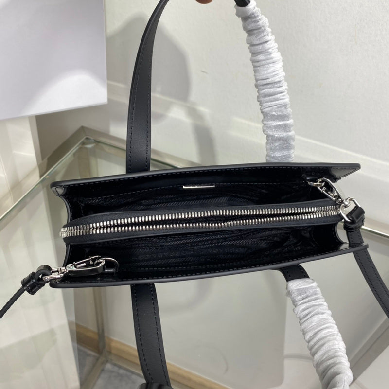 Luxurious Totes - Latest - 4600